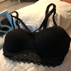 !Black Bra✨PINK w- FREE Navy panty!